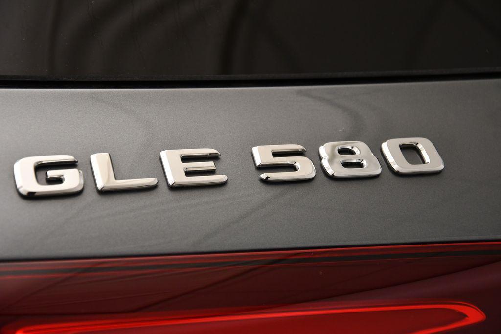 new 2025 Mercedes-Benz GLE 580 car, priced at $95,445