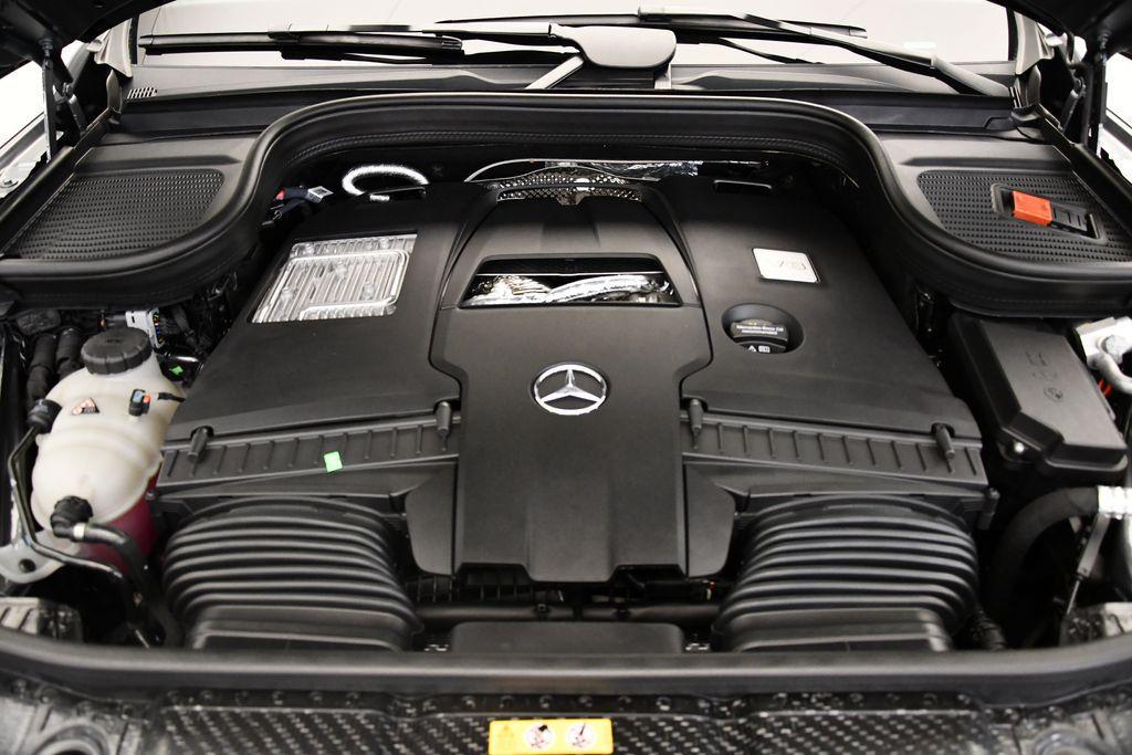 new 2025 Mercedes-Benz GLE 580 car, priced at $95,445