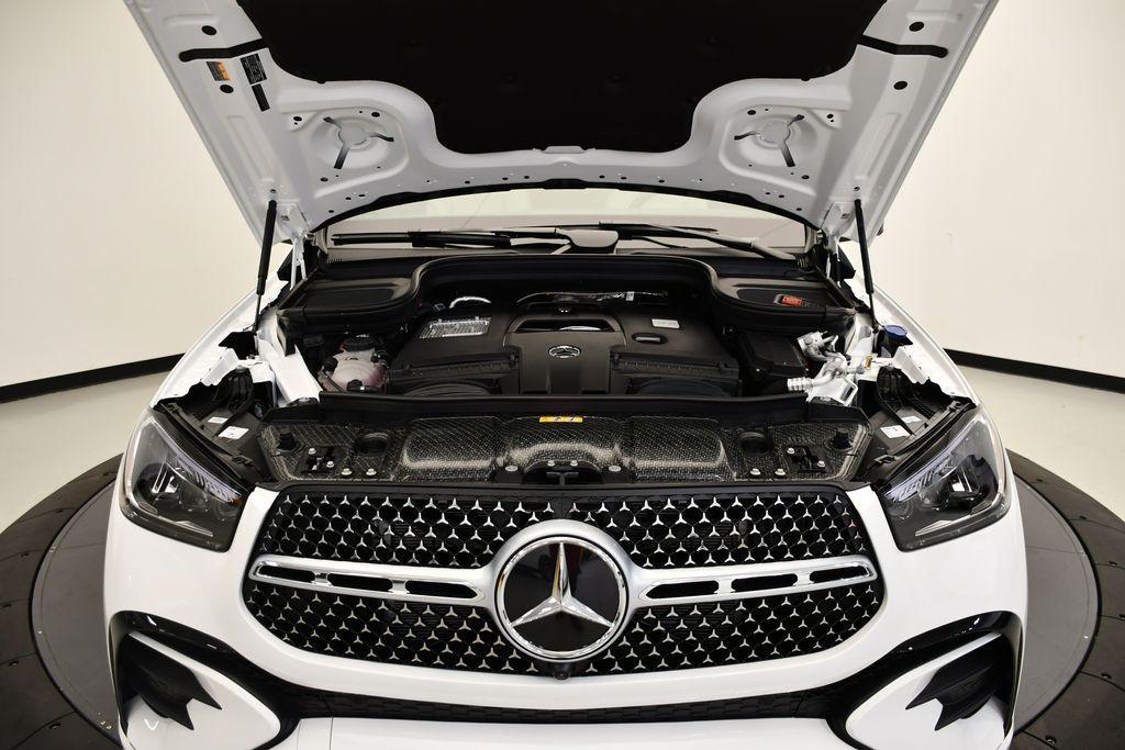 new 2026 Mercedes-Benz GLE 580 car, priced at $91,445