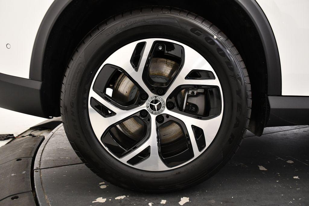 used 2025 Mercedes-Benz GLC 350e car, priced at $54,632