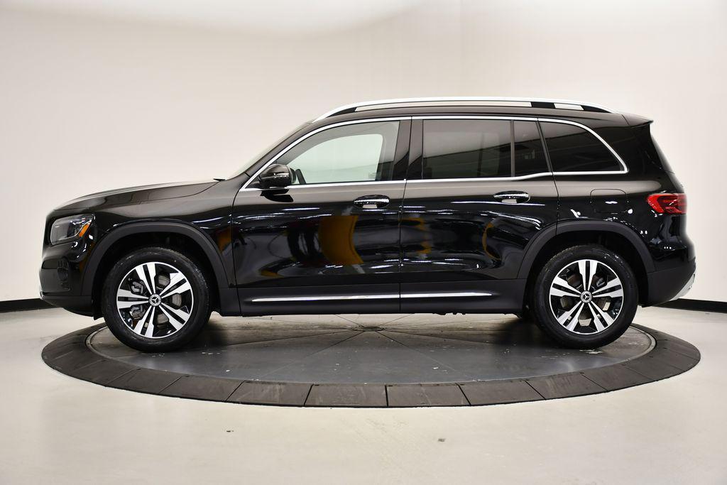 new 2025 Mercedes-Benz GLB 250 car, priced at $51,590