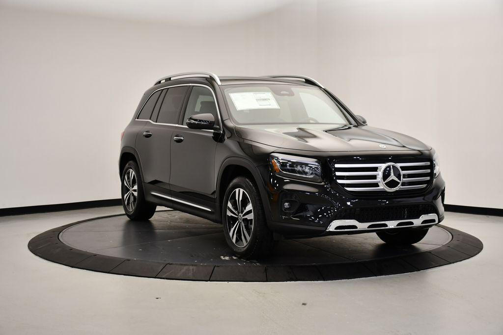 new 2025 Mercedes-Benz GLB 250 car, priced at $51,590