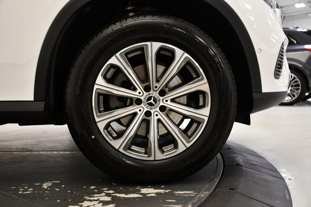 new 2026 Mercedes-Benz GLC 300 car, priced at $54,335