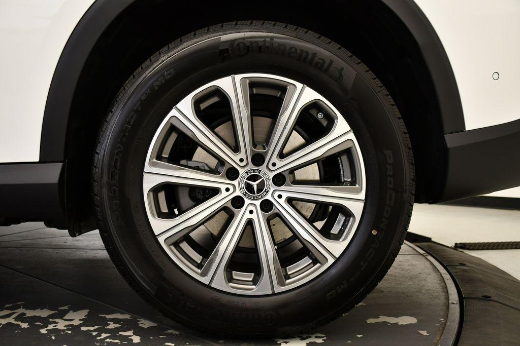 new 2026 Mercedes-Benz GLC 300 car, priced at $54,335