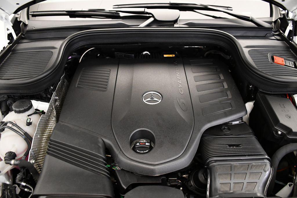 new 2025 Mercedes-Benz GLS 450 car, priced at $90,730