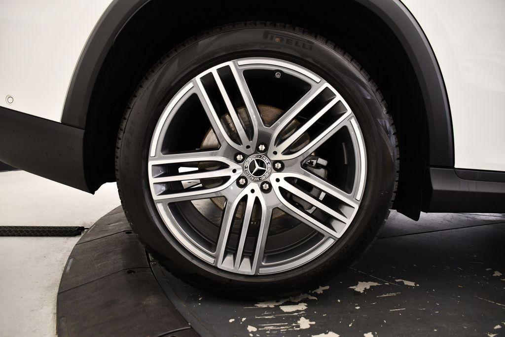 new 2025 Mercedes-Benz GLS 450 car, priced at $90,730