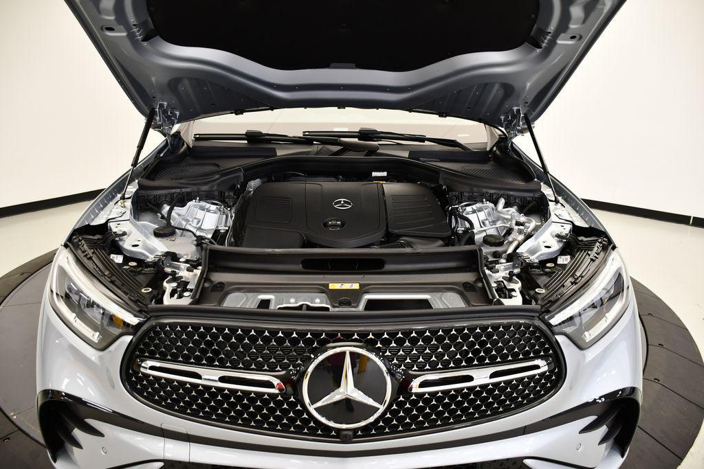 new 2026 Mercedes-Benz GLC 300 car, priced at $59,260