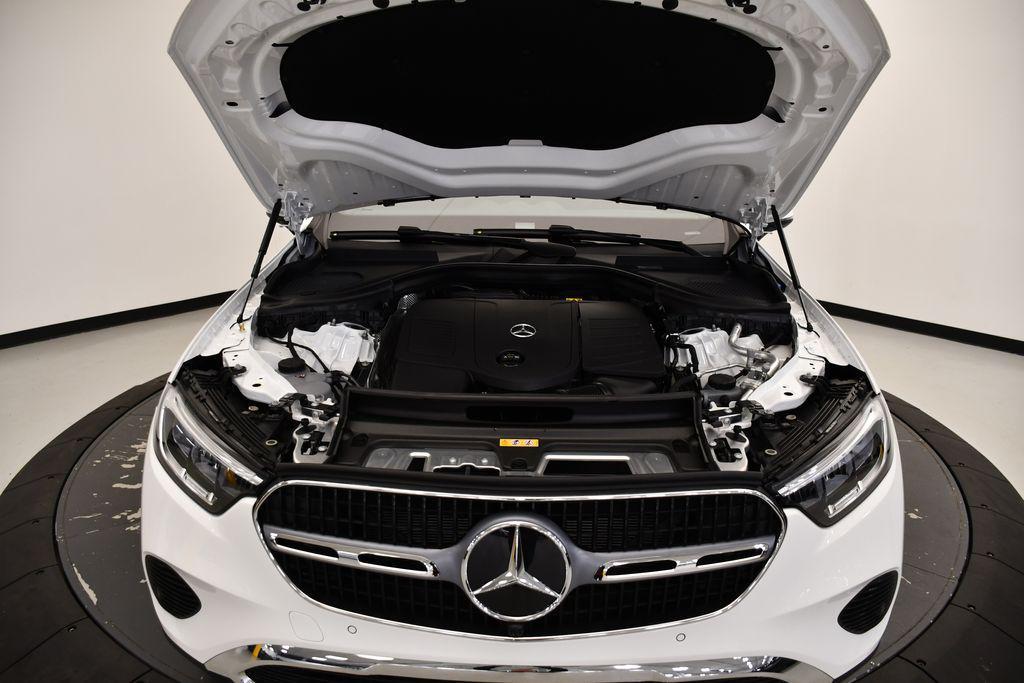 new 2025 Mercedes-Benz GLC 300 car, priced at $53,035