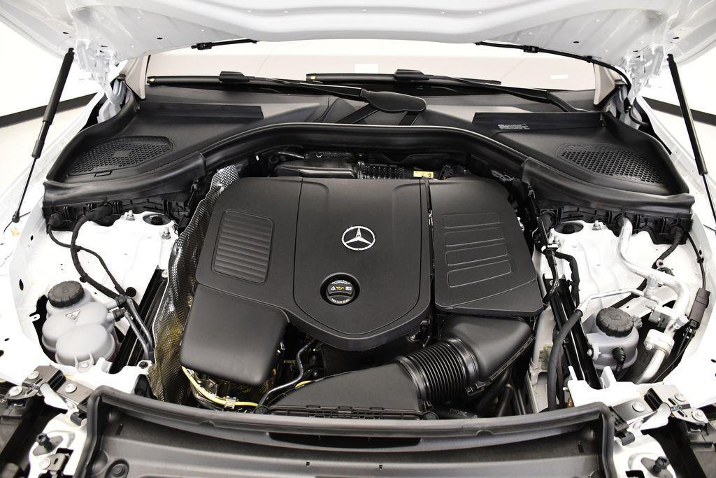 new 2025 Mercedes-Benz GLC 300 car, priced at $53,035