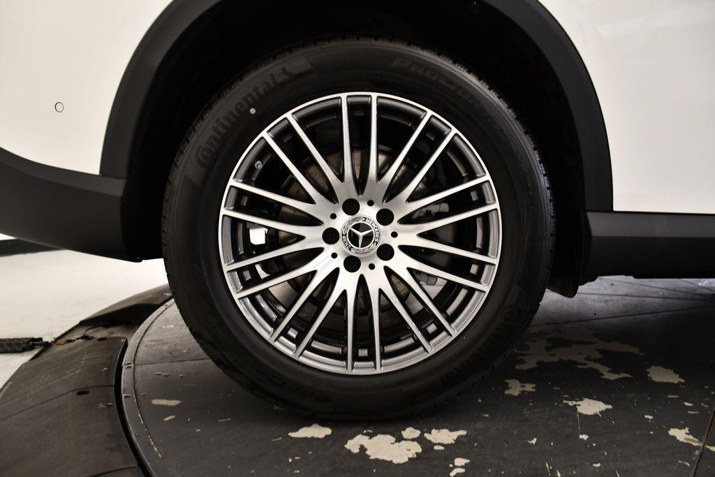 new 2025 Mercedes-Benz GLC 300 car, priced at $53,035