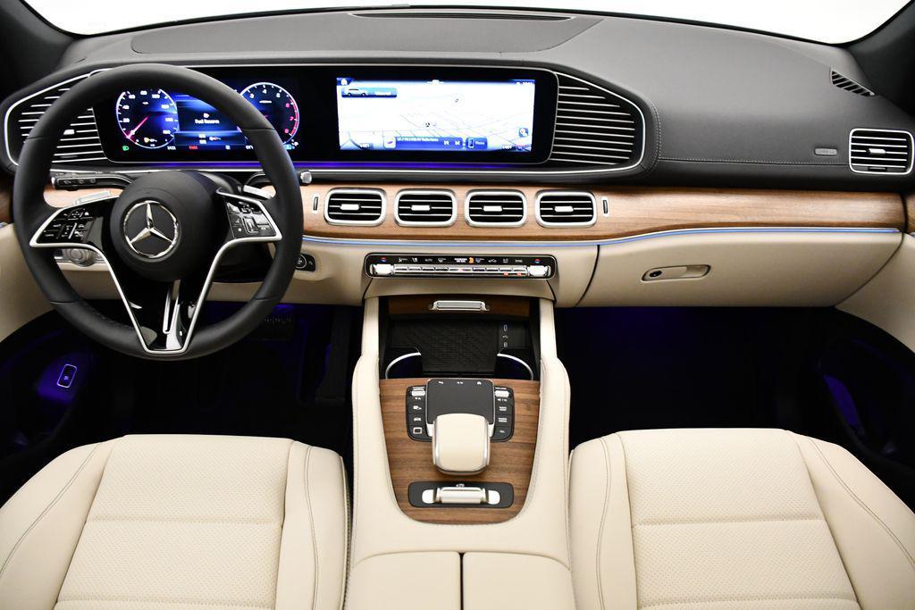 new 2025 Mercedes-Benz GLS 450 car, priced at $91,775