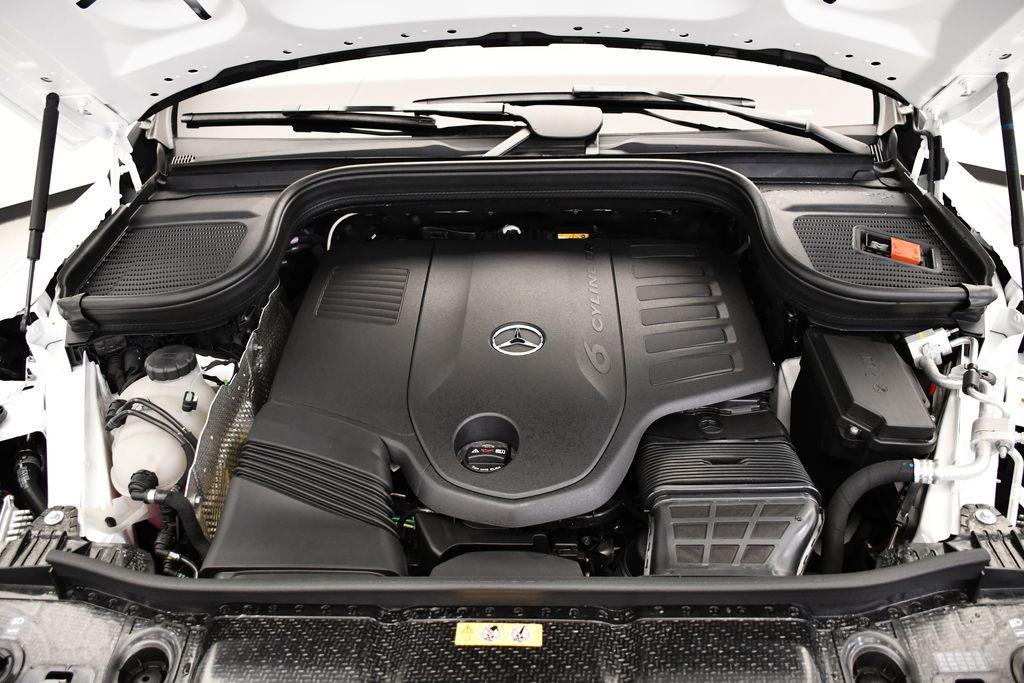 new 2025 Mercedes-Benz GLS 450 car, priced at $91,775