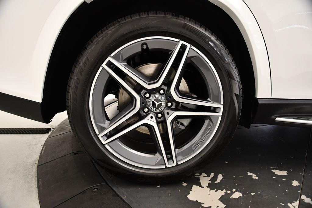 new 2025 Mercedes-Benz GLS 450 car, priced at $100,120