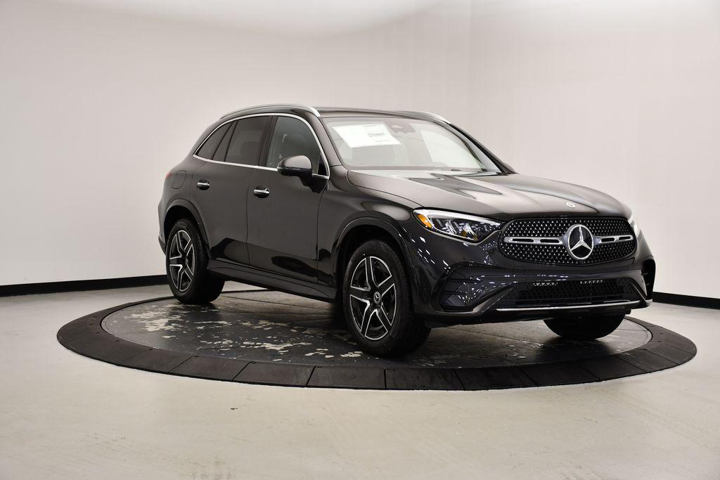 new 2025 Mercedes-Benz GLC 300 car, priced at $60,550