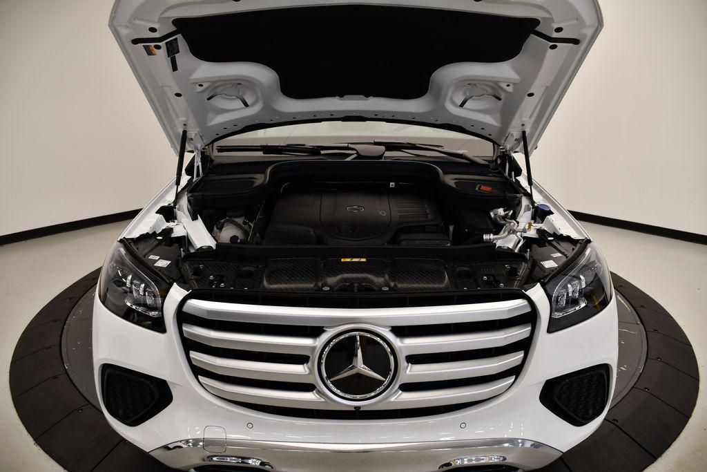 new 2025 Mercedes-Benz GLS 450 car, priced at $91,775