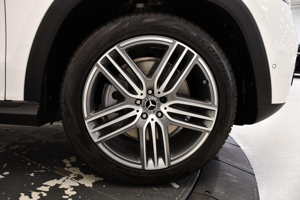 new 2025 Mercedes-Benz GLS 450 car, priced at $91,775
