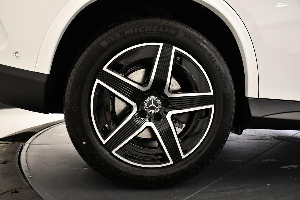 new 2026 Mercedes-Benz GLC 300 car, priced at $58,235