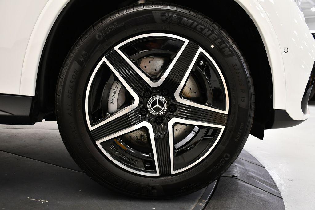 new 2026 Mercedes-Benz GLC 300 car, priced at $58,235