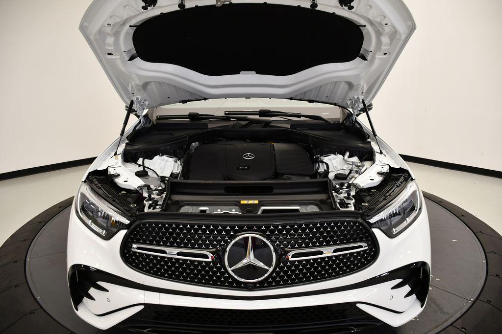 new 2026 Mercedes-Benz GLC 300 car, priced at $60,585
