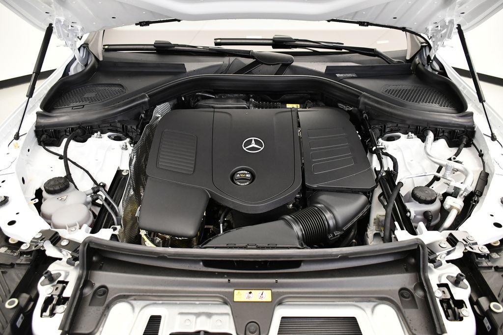 new 2026 Mercedes-Benz GLC 300 car, priced at $60,585