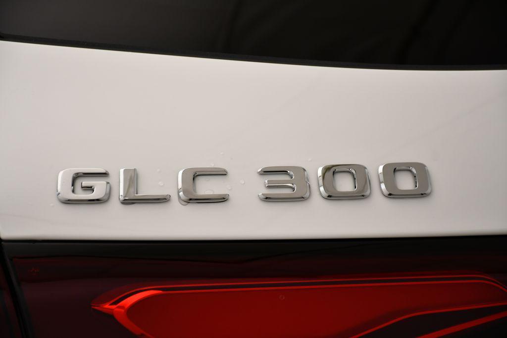 new 2026 Mercedes-Benz GLC 300 car, priced at $60,585