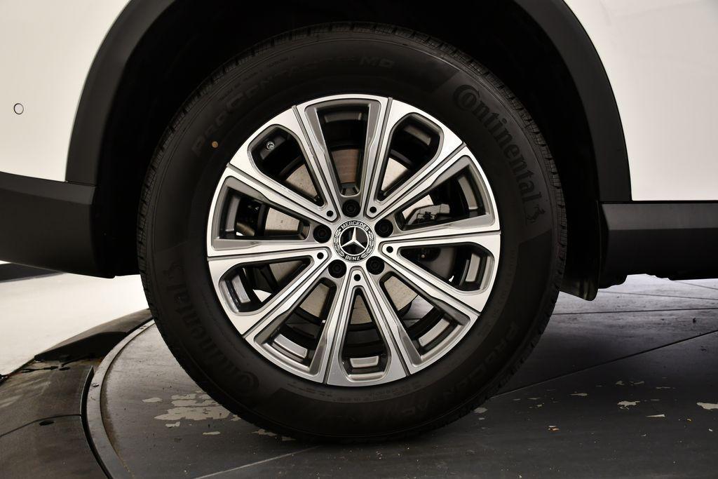 new 2026 Mercedes-Benz GLC 300 car, priced at $54,335