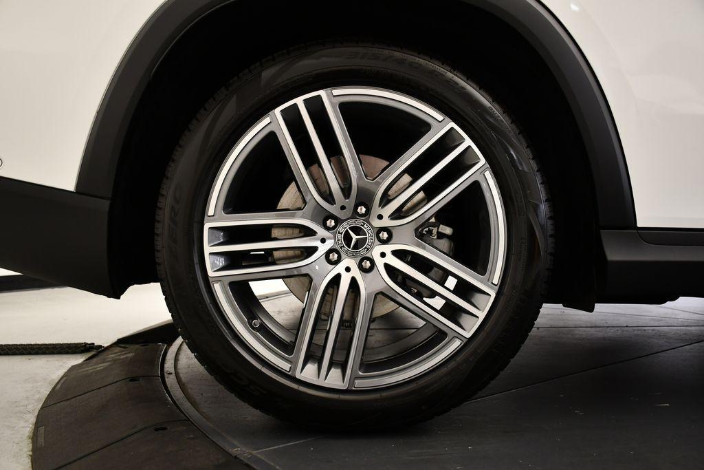 new 2026 Mercedes-Benz GLS 450 car, priced at $92,330