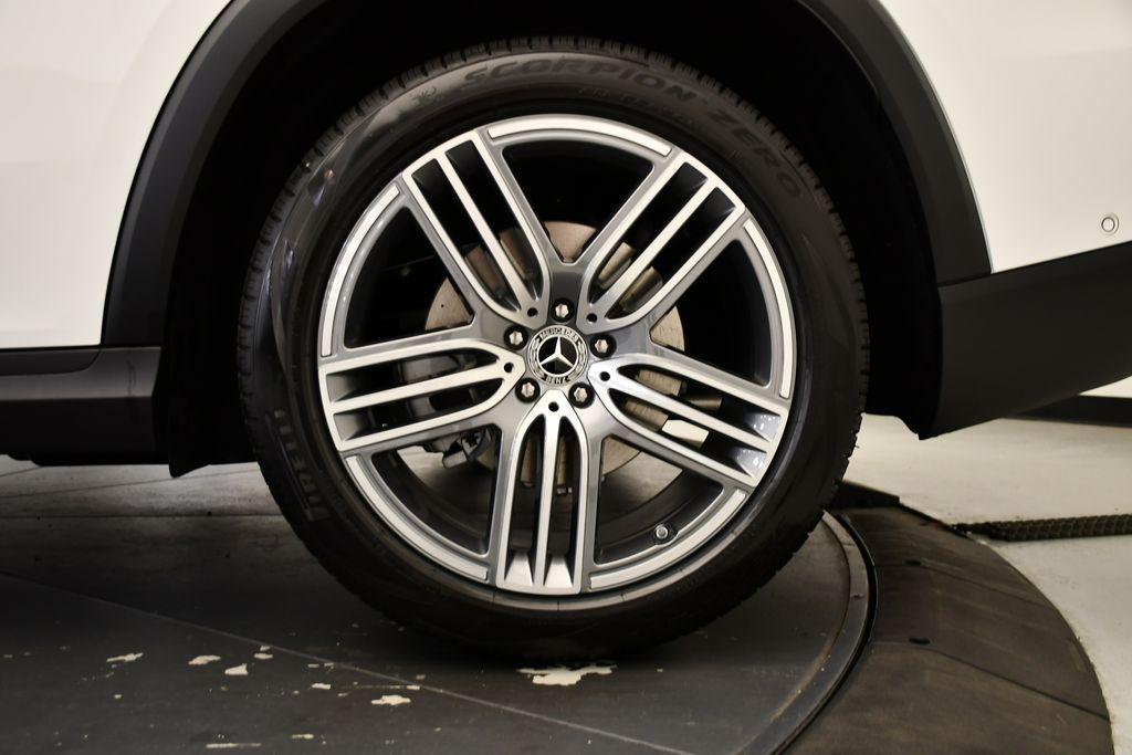 new 2026 Mercedes-Benz GLS 450 car, priced at $92,330