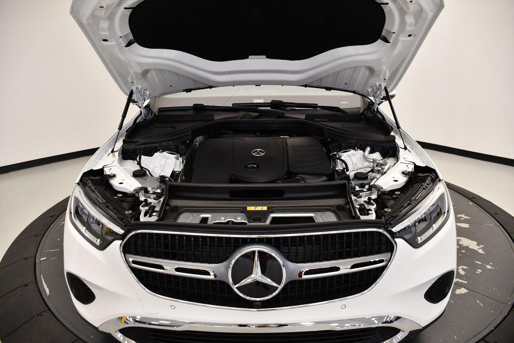new 2025 Mercedes-Benz GLC 300 car, priced at $53,035