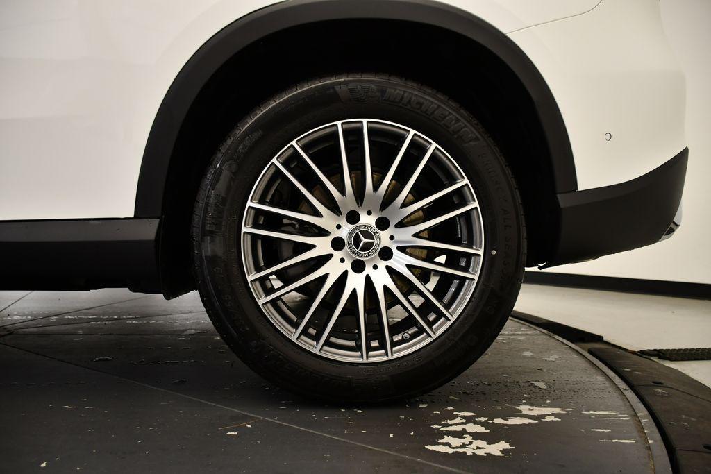 new 2026 Mercedes-Benz GLC 300 car, priced at $52,835