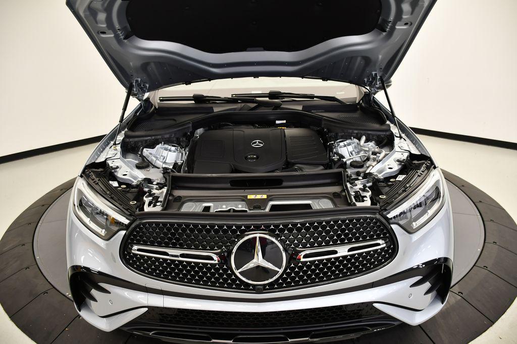 new 2026 Mercedes-Benz GLC 300 car, priced at $58,985