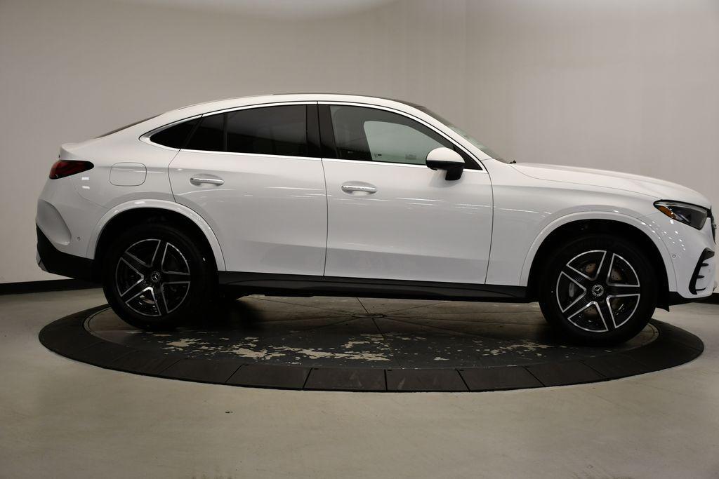 new 2025 Mercedes-Benz GLC 300 car, priced at $63,335