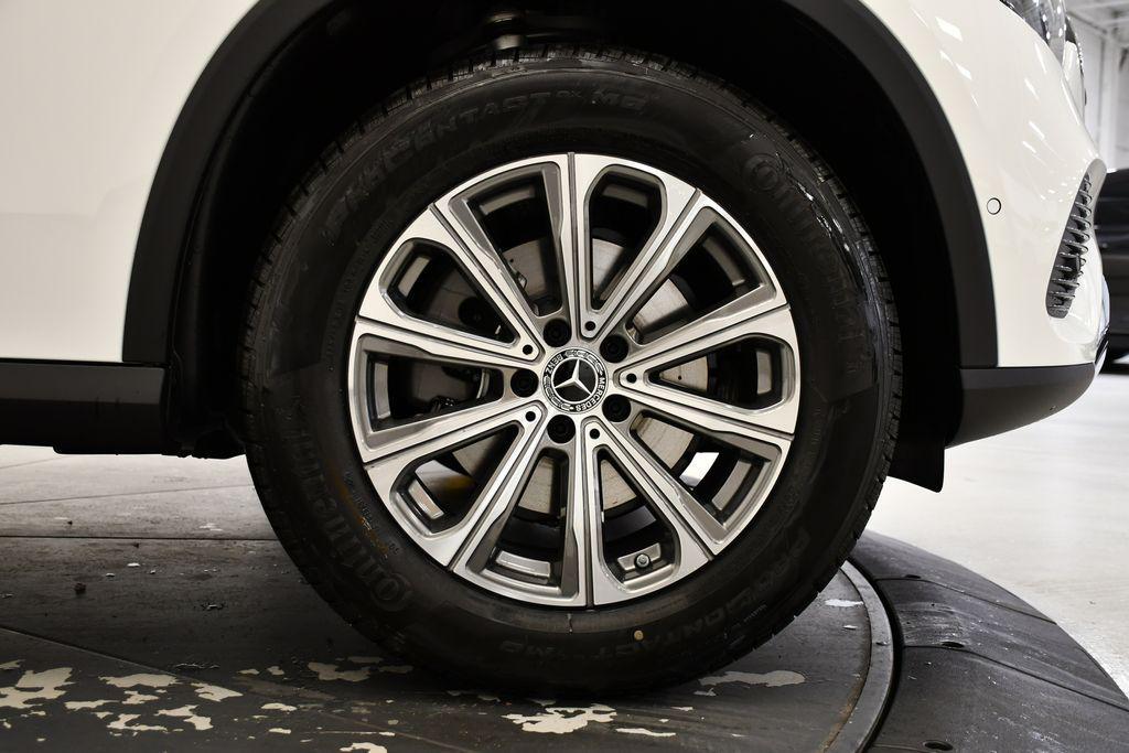 new 2026 Mercedes-Benz GLC 300 car, priced at $54,335