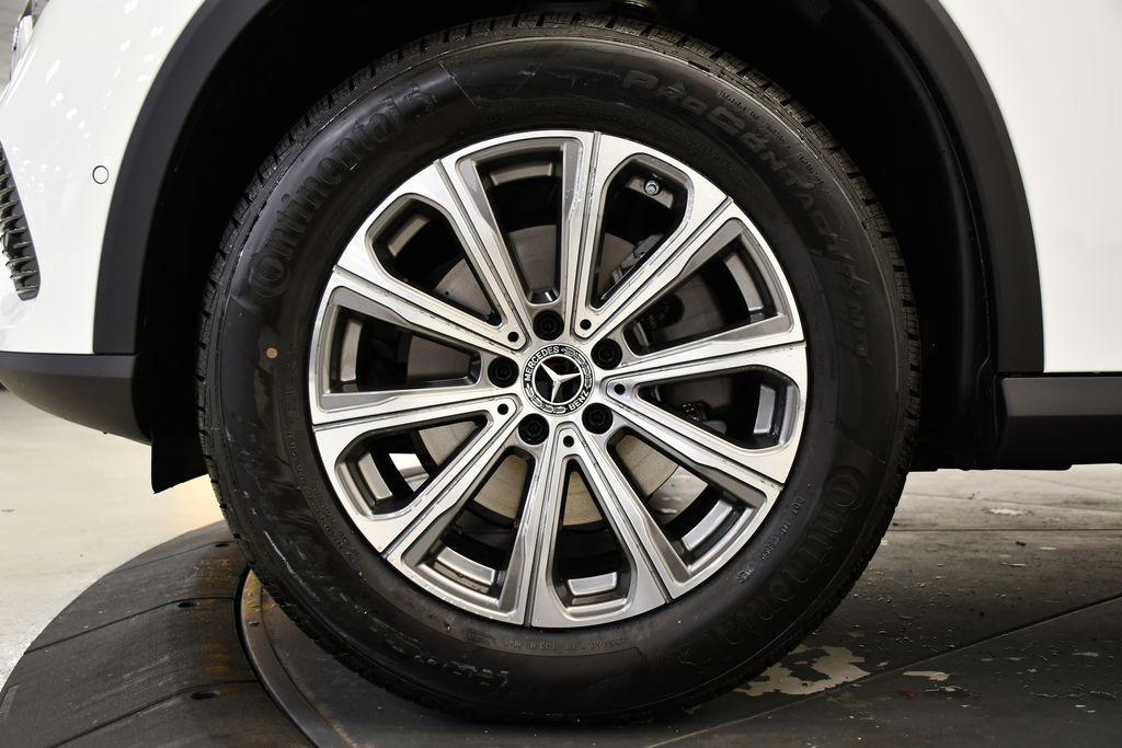 new 2026 Mercedes-Benz GLC 300 car, priced at $54,335