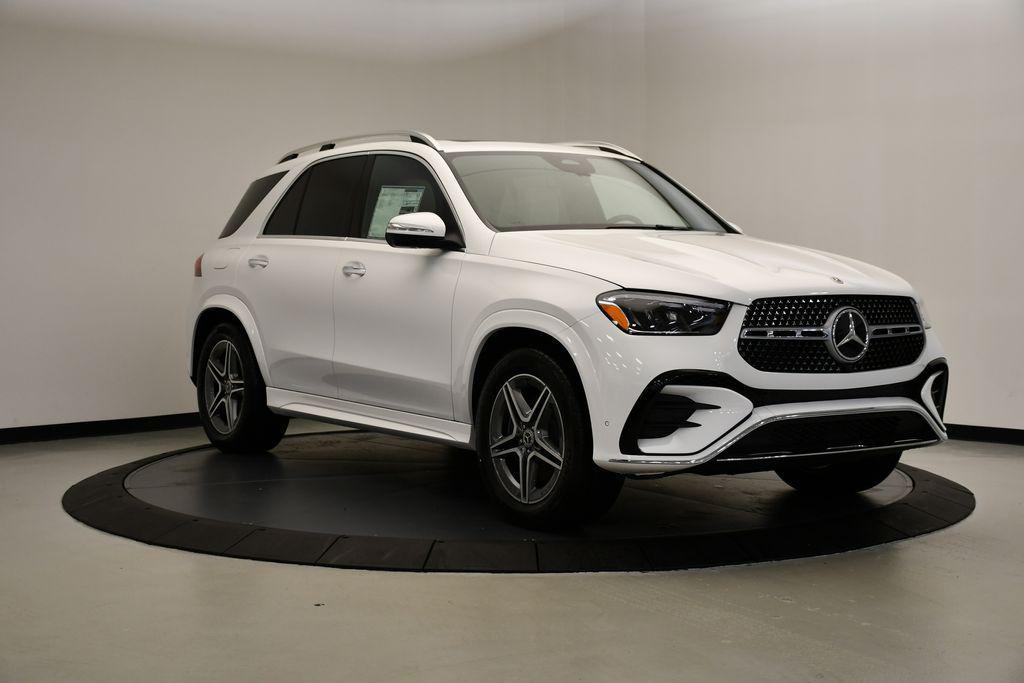 new 2025 Mercedes-Benz GLE 580 car, priced at $90,925
