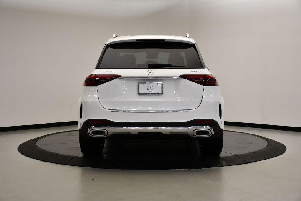 new 2025 Mercedes-Benz GLE 580 car, priced at $90,925