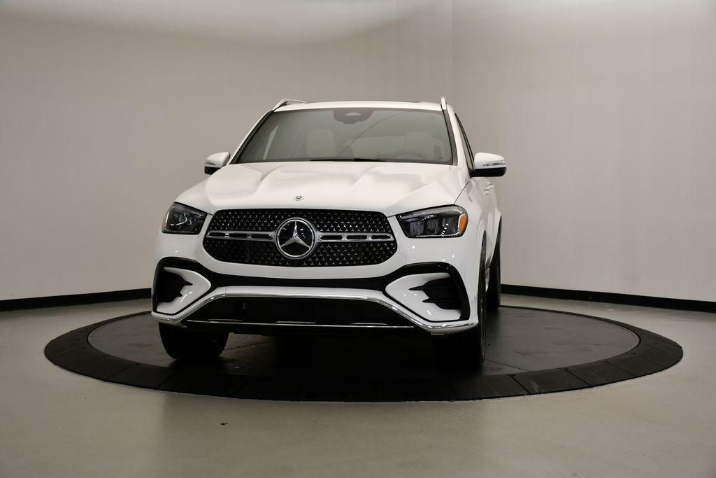 new 2025 Mercedes-Benz GLE 580 car, priced at $90,925