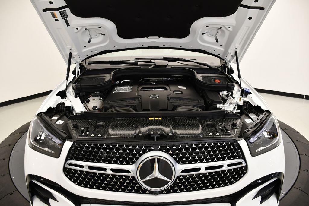 new 2025 Mercedes-Benz GLE 580 car, priced at $90,925