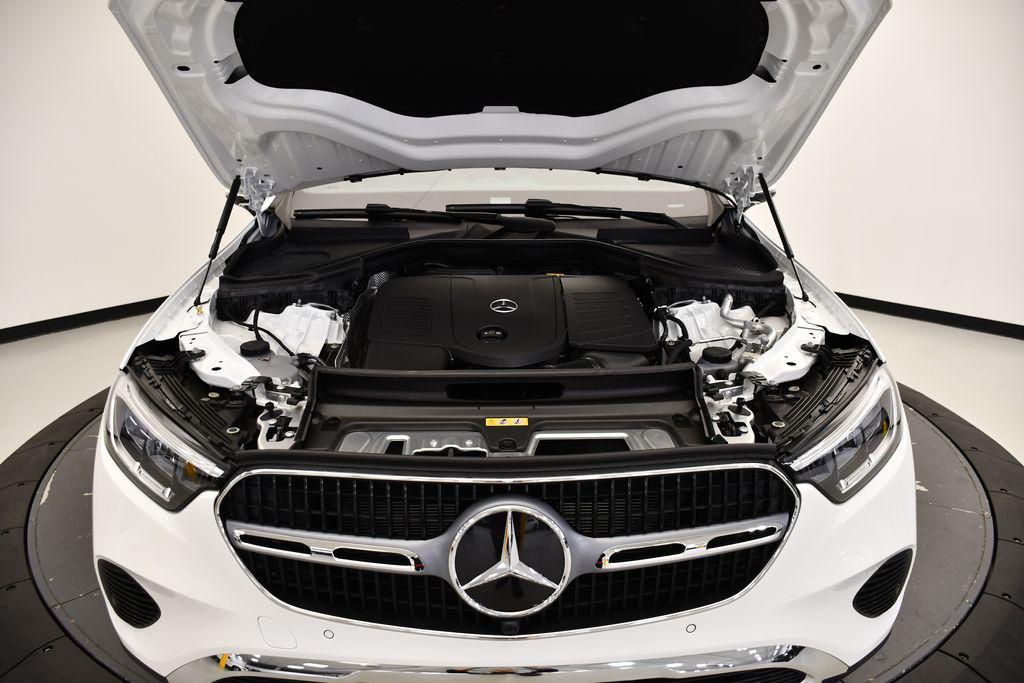 new 2025 Mercedes-Benz GLC 300 car, priced at $53,035