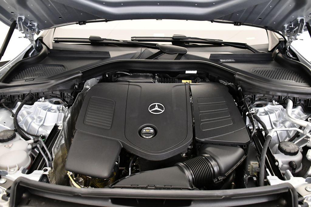 new 2026 Mercedes-Benz GLC 300 car, priced at $59,260