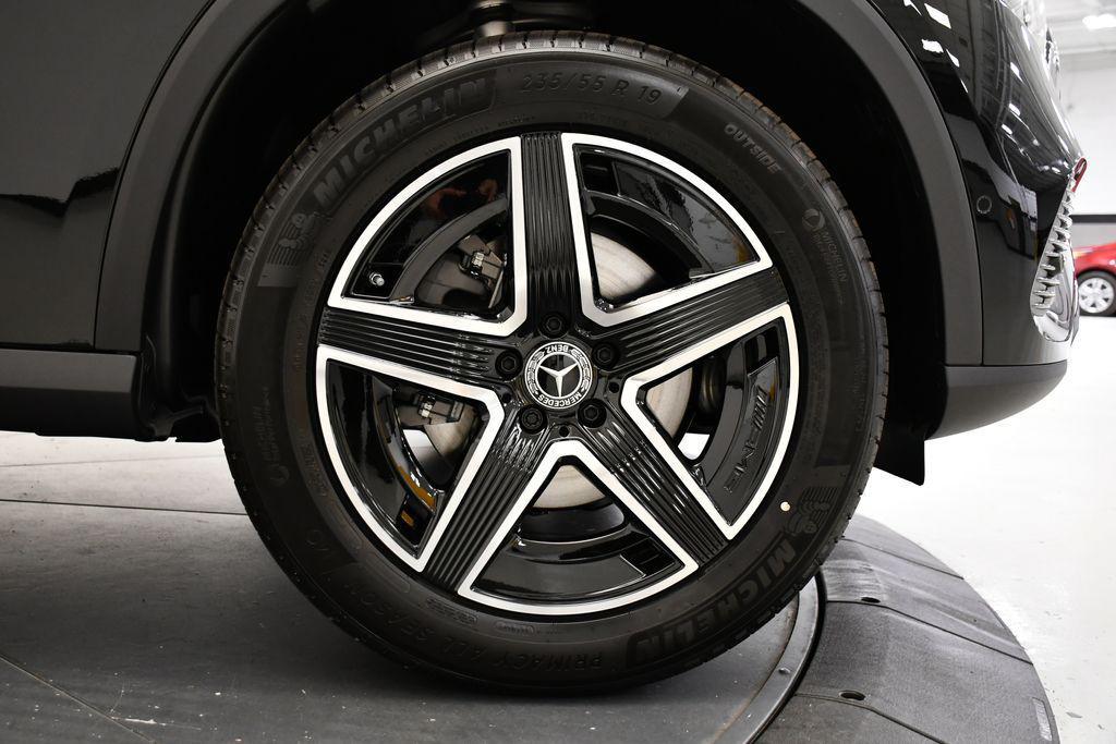 new 2026 Mercedes-Benz GLC 300 car, priced at $55,040