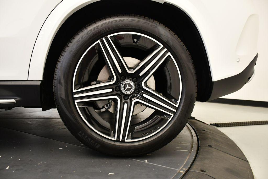 new 2026 Mercedes-Benz GLE 450 car, priced at $79,645