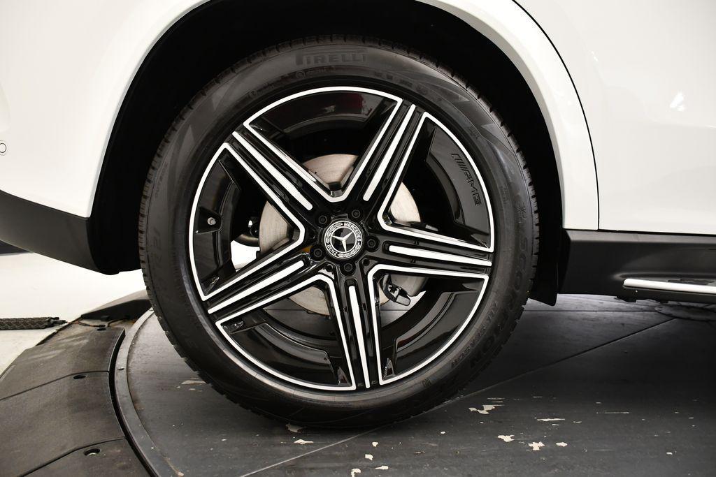 new 2026 Mercedes-Benz GLE 450 car, priced at $79,645
