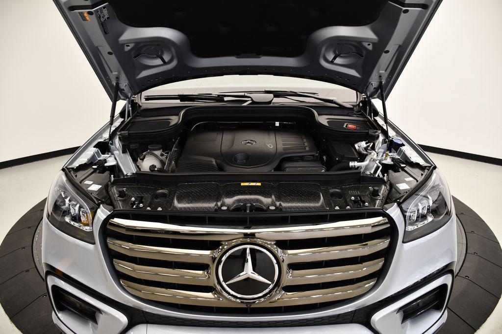 new 2025 Mercedes-Benz GLS 450 car, priced at $97,215