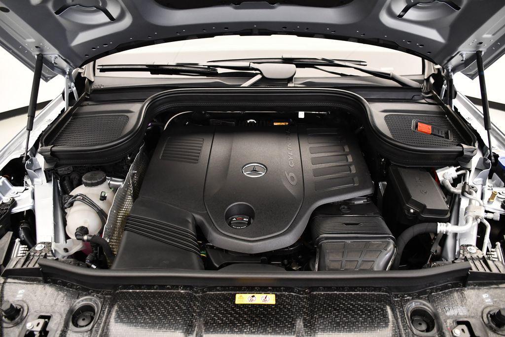 new 2025 Mercedes-Benz GLS 450 car, priced at $97,215