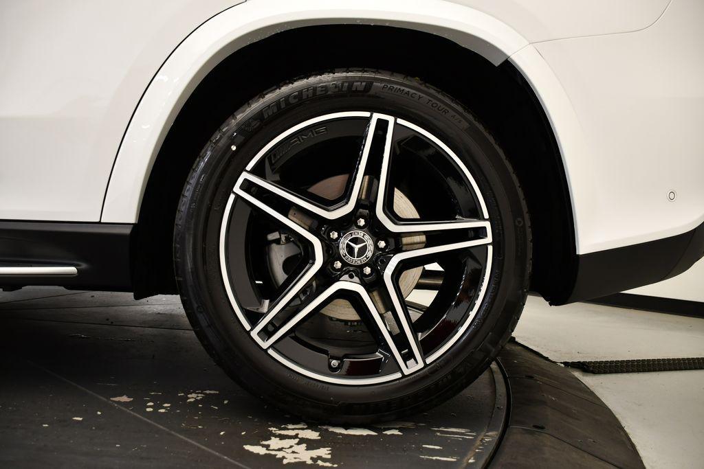 new 2026 Mercedes-Benz GLS 450 car, priced at $101,400