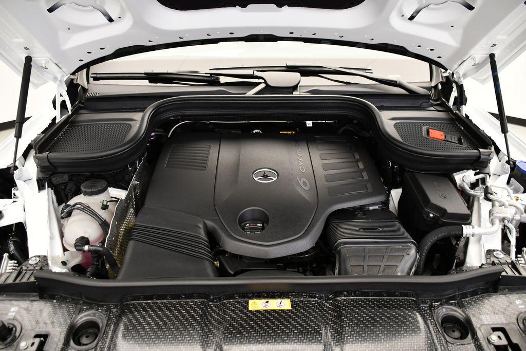new 2026 Mercedes-Benz GLS 450 car, priced at $101,400