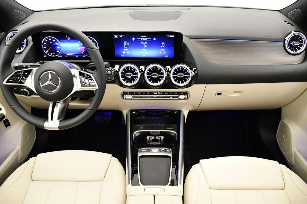 new 2026 Mercedes-Benz GLA 250 car, priced at $49,330