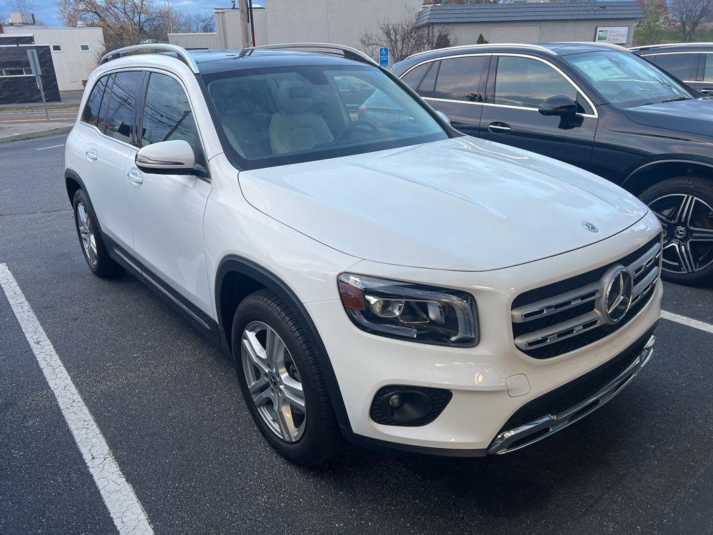 used 2021 Mercedes-Benz GLB 250 car, priced at $26,995