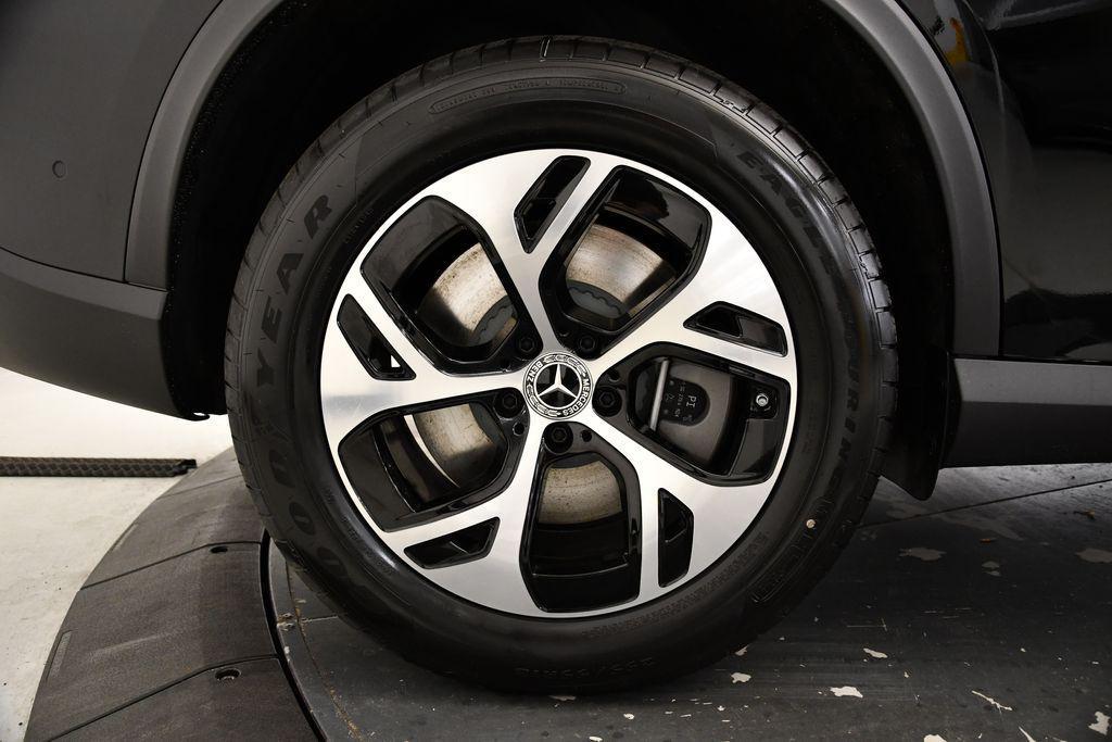 used 2025 Mercedes-Benz GLC 350e car, priced at $55,593